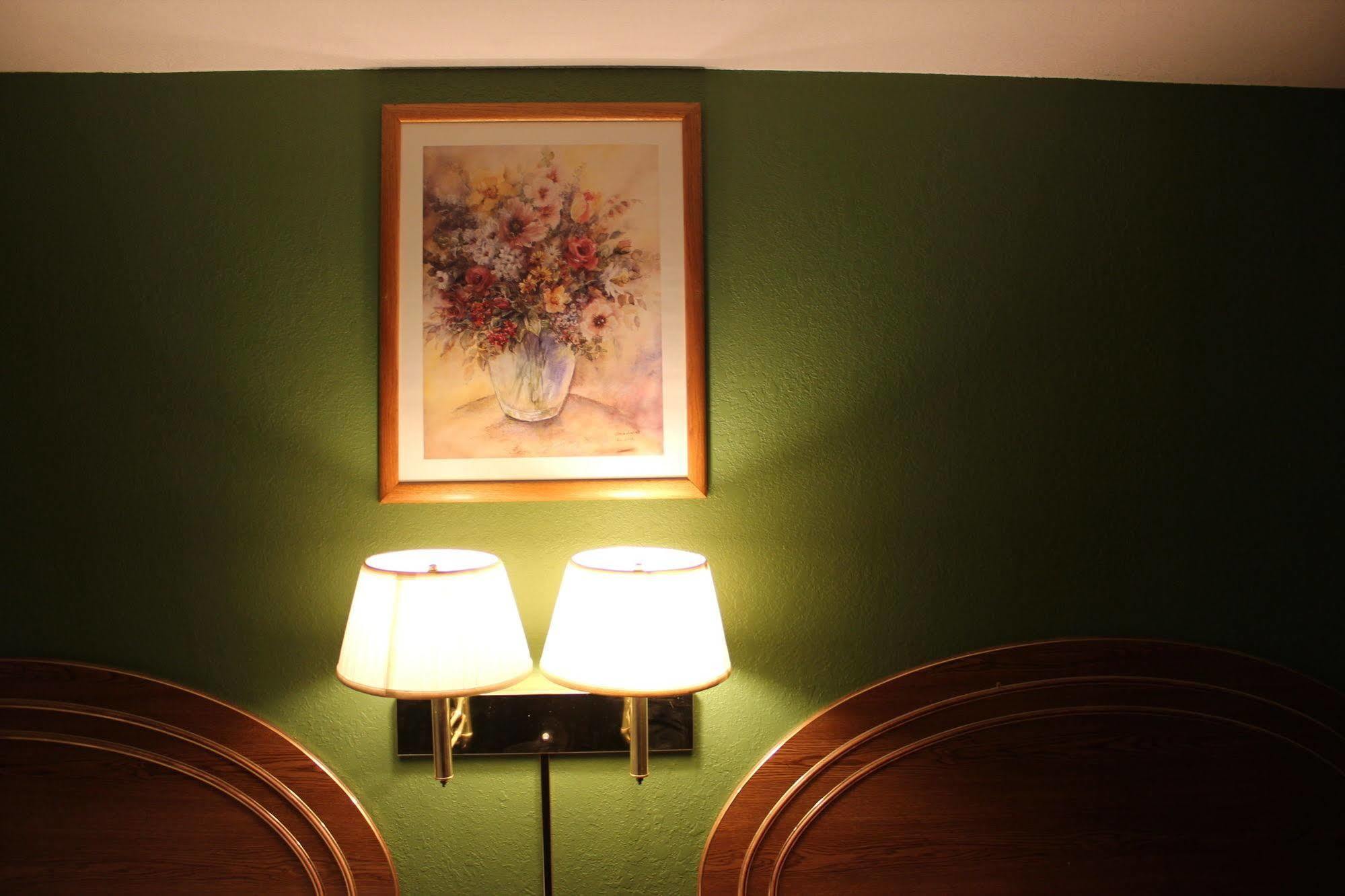 Oak Hill Inn And Suites Tahlequah Eksteriør billede